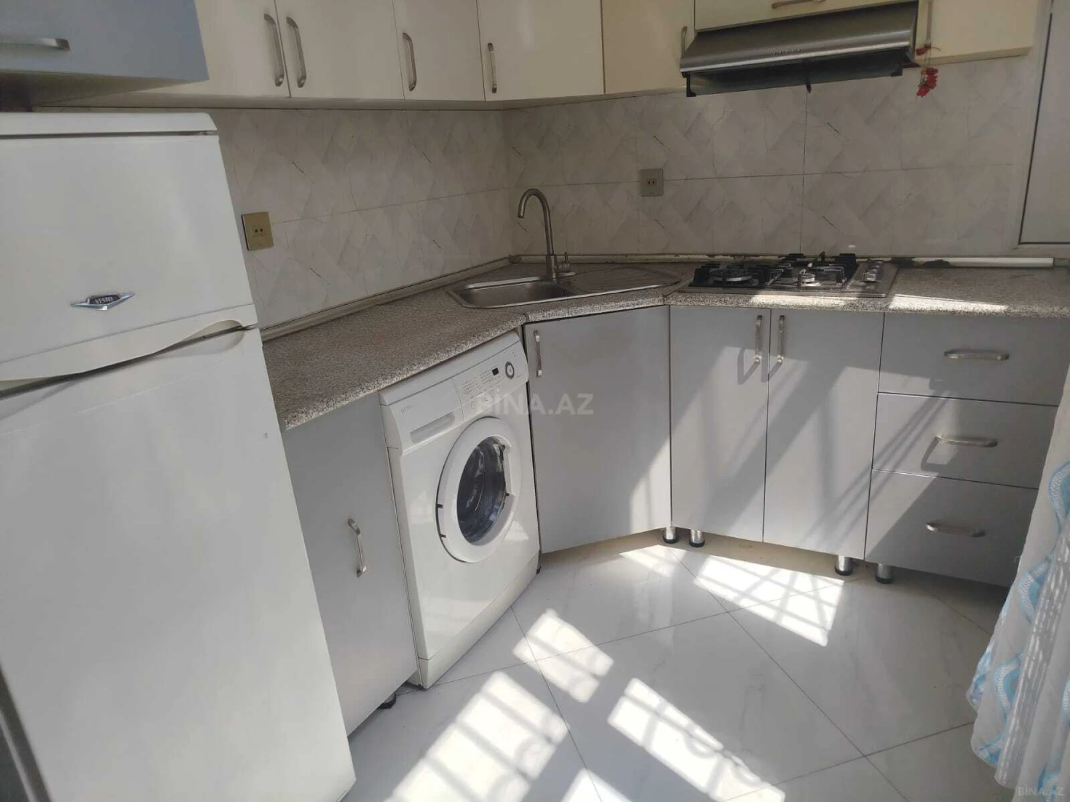 Kirayə verilir 2 otaqlı mənzil 40 m²