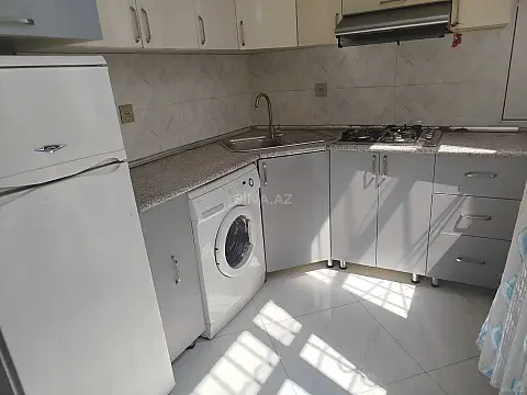 Kirayə verilir 2 otaqlı mənzil 40 m²