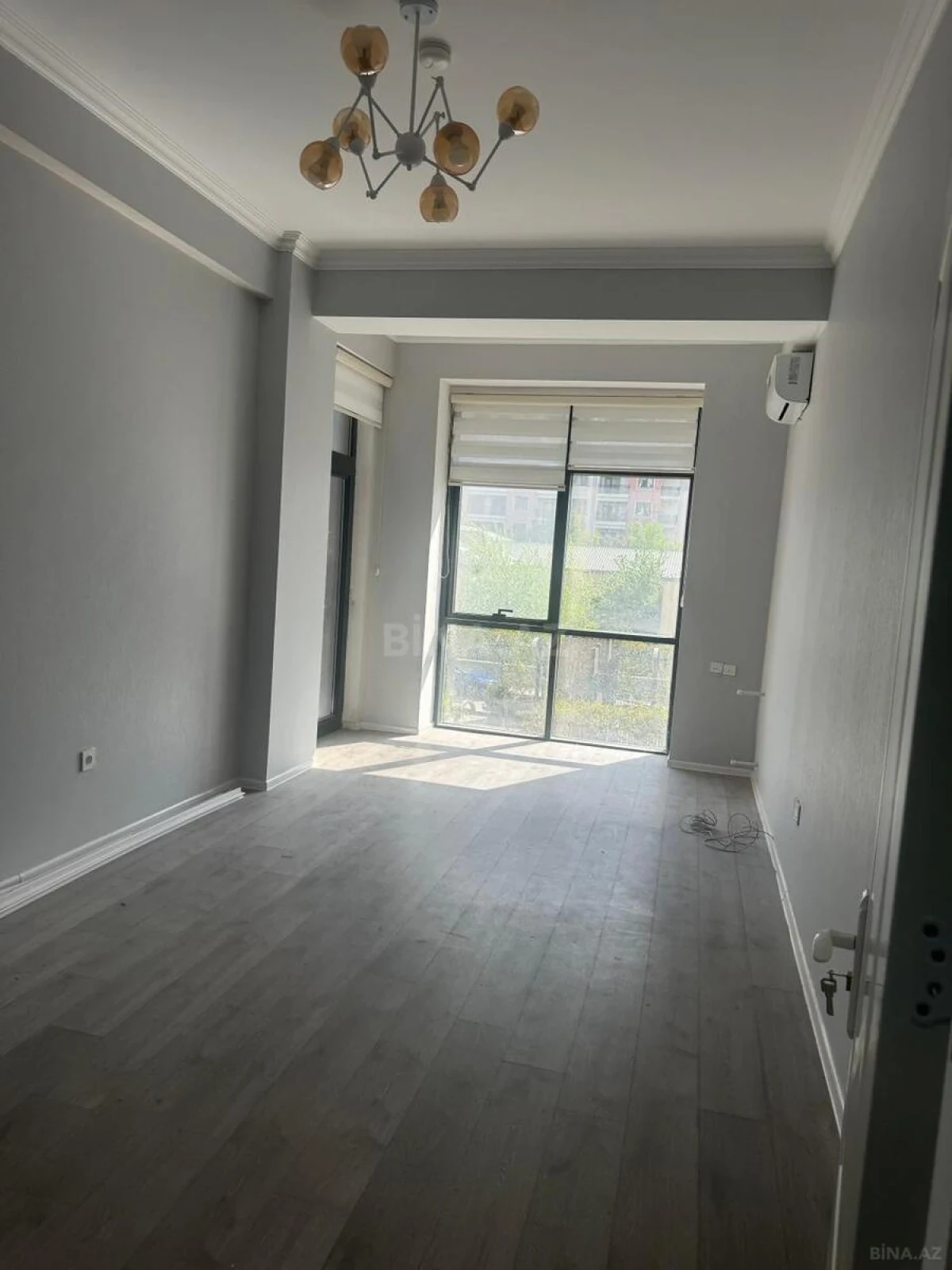 Kirayə verilir 2 otaqlı ofis 63 m²