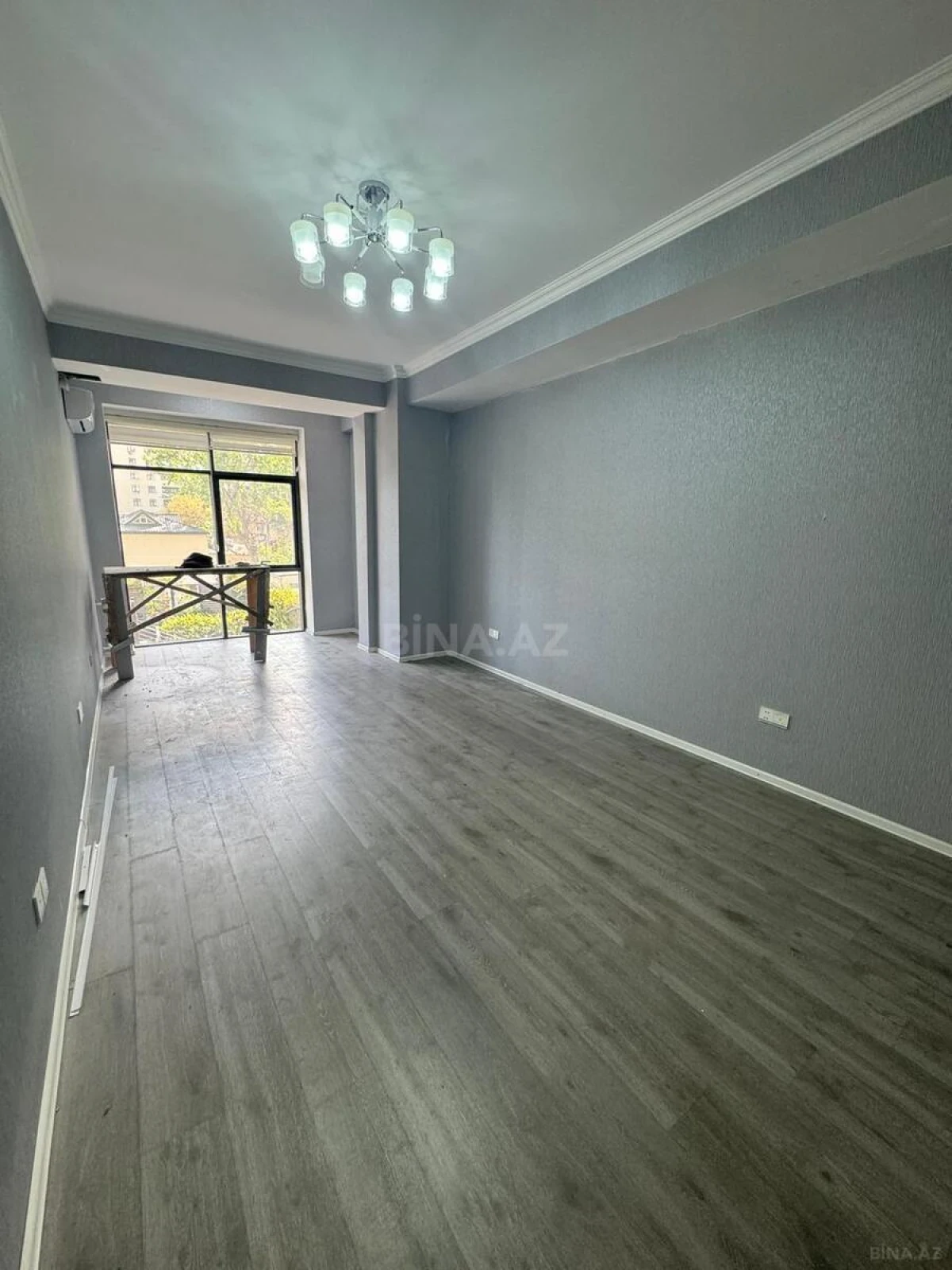 Kirayə verilir 2 otaqlı ofis 63 m²