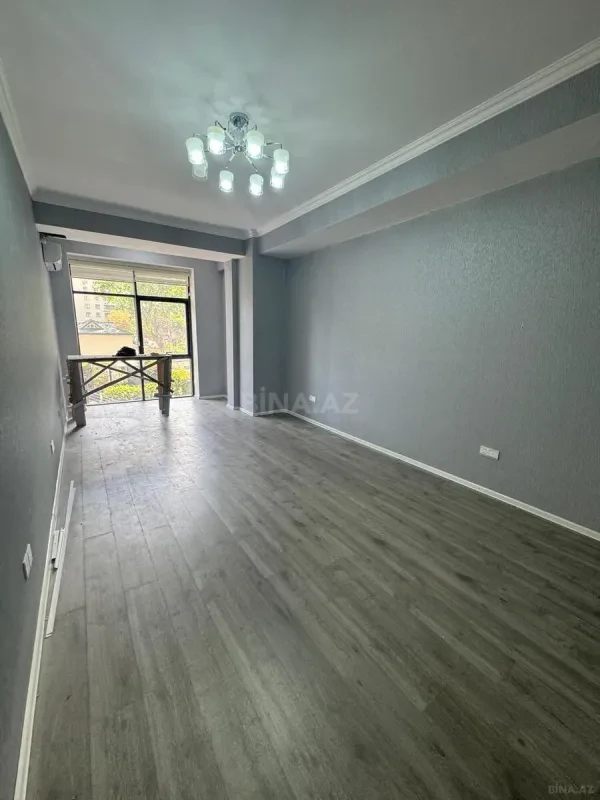 Kirayə verilir 2 otaqlı ofis 63 m²
