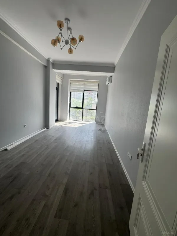 Kirayə verilir 2 otaqlı ofis 63 m²