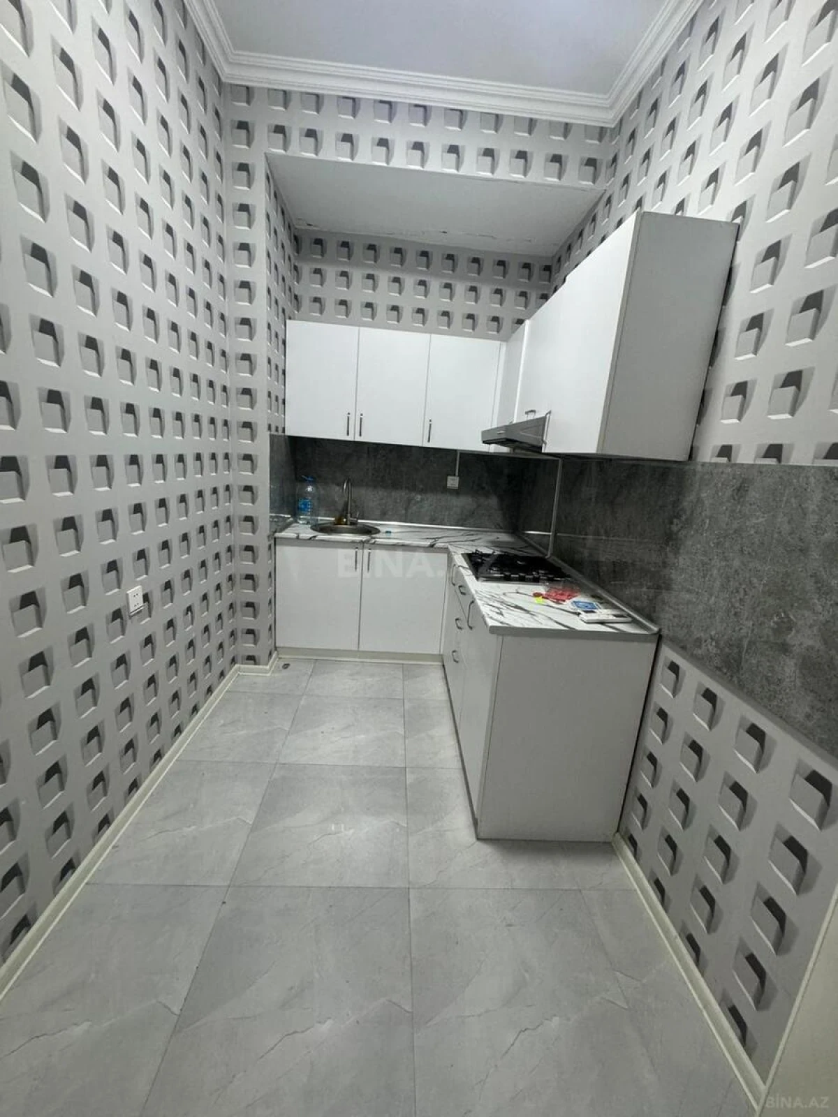 Kirayə verilir 2 otaqlı ofis 63 m²
