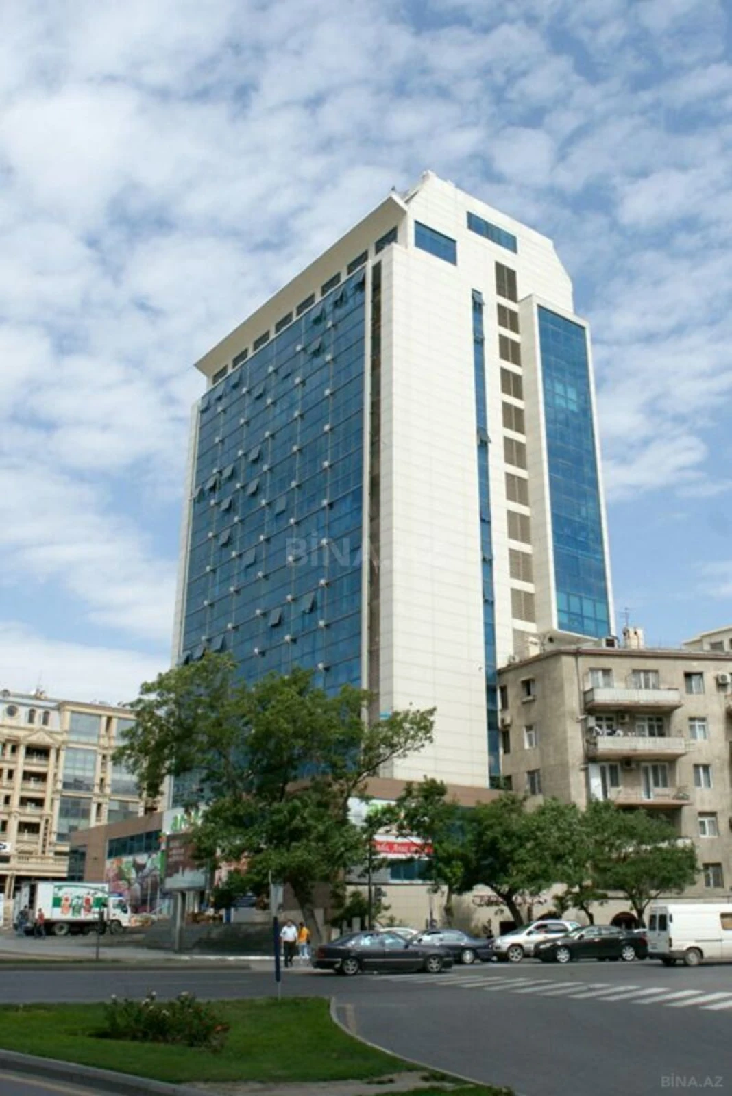Kirayə verilir 1 otaqlı mənzil 60 m²