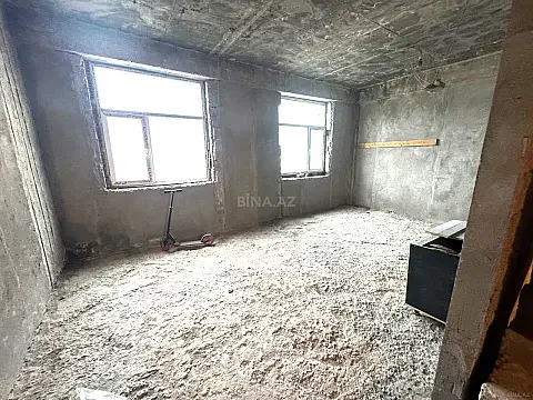 Satılır 6 otaqlı mənzil 220 m²