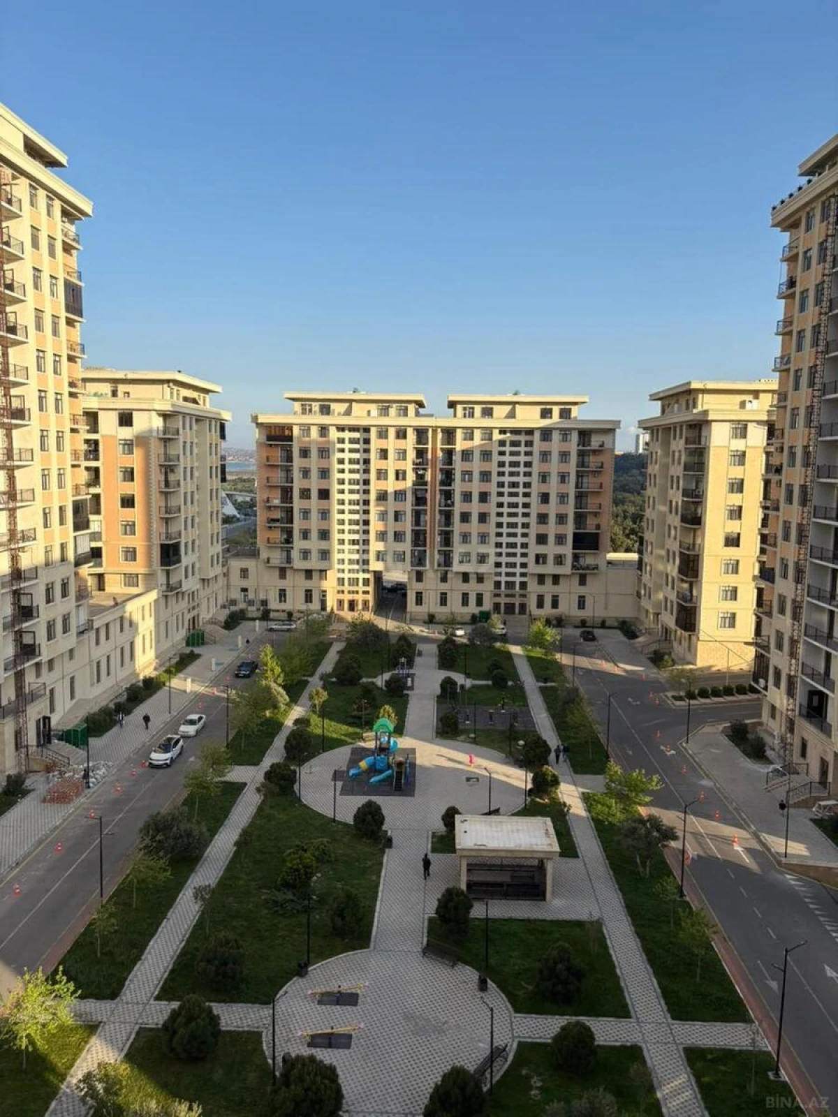 Satılır 3 otaqlı mənzil 88 m²