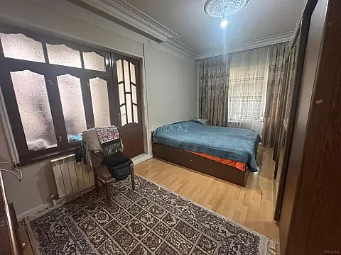 Satılır 4 otaqlı mənzil 100 m²