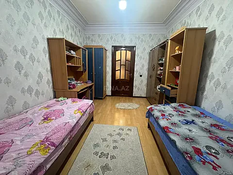 Satılır 4 otaqlı mənzil 100 m²
