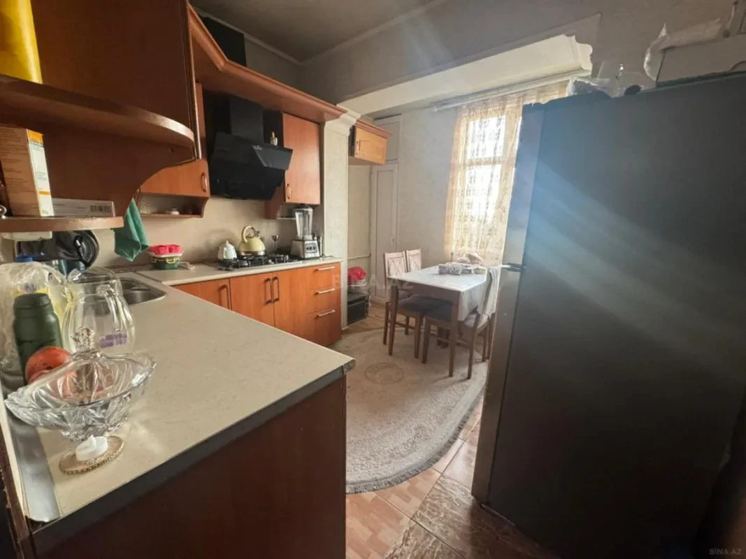 Satılır 4 otaqlı mənzil 100 m²