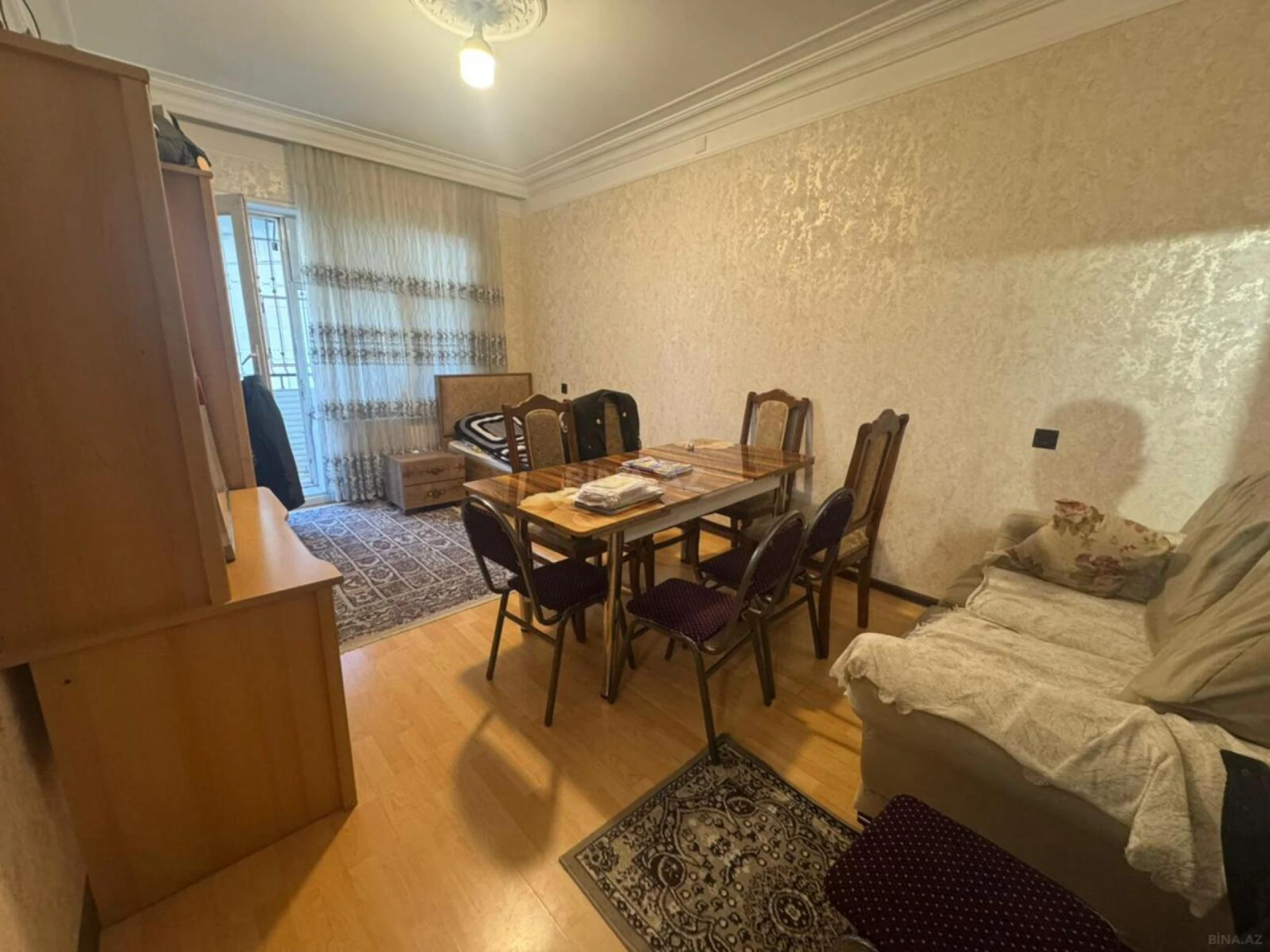 Satılır 4 otaqlı mənzil 100 m²