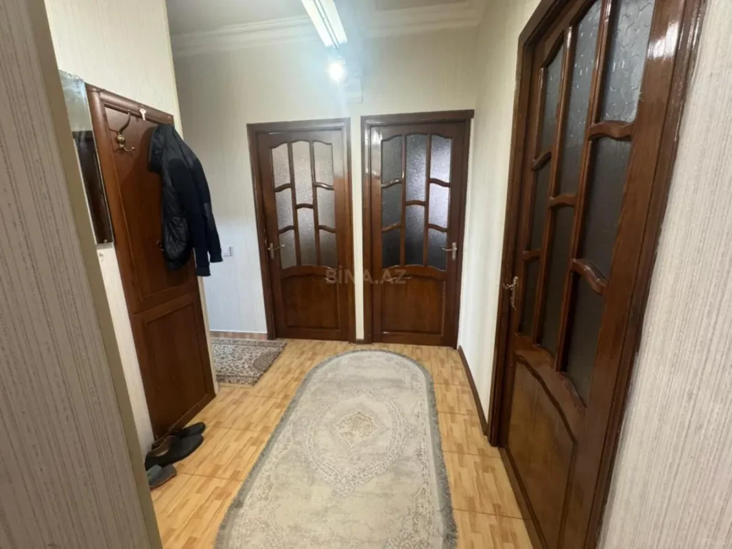 Satılır 4 otaqlı mənzil 100 m²