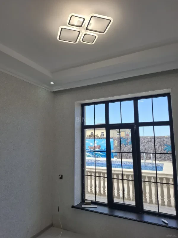 Satılır 7 otaqlı həyət evi 260 m²