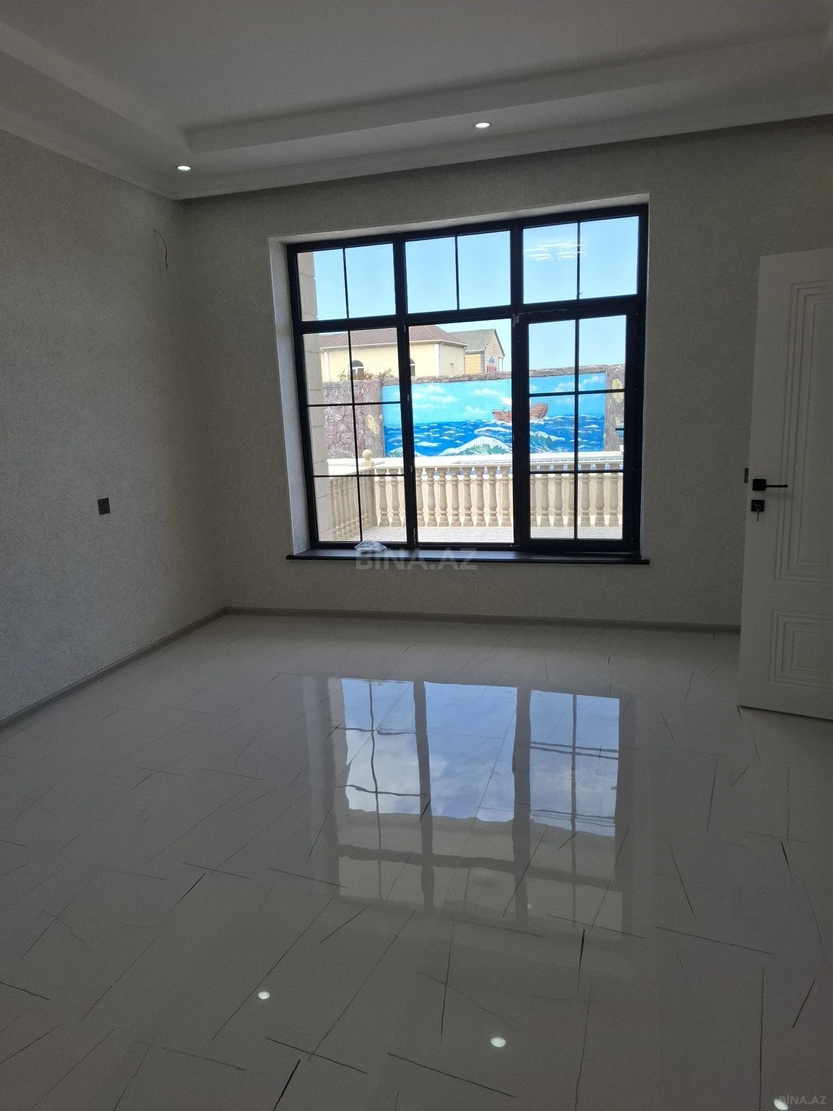 Satılır 7 otaqlı həyət evi 260 m²