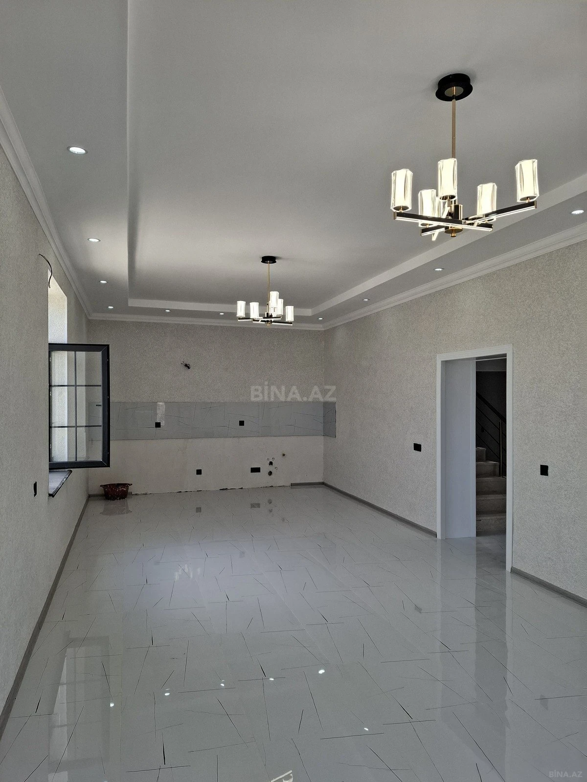 Satılır 7 otaqlı həyət evi 260 m²