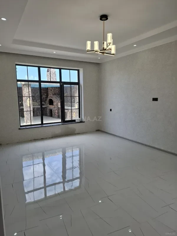 Satılır 7 otaqlı həyət evi 260 m²
