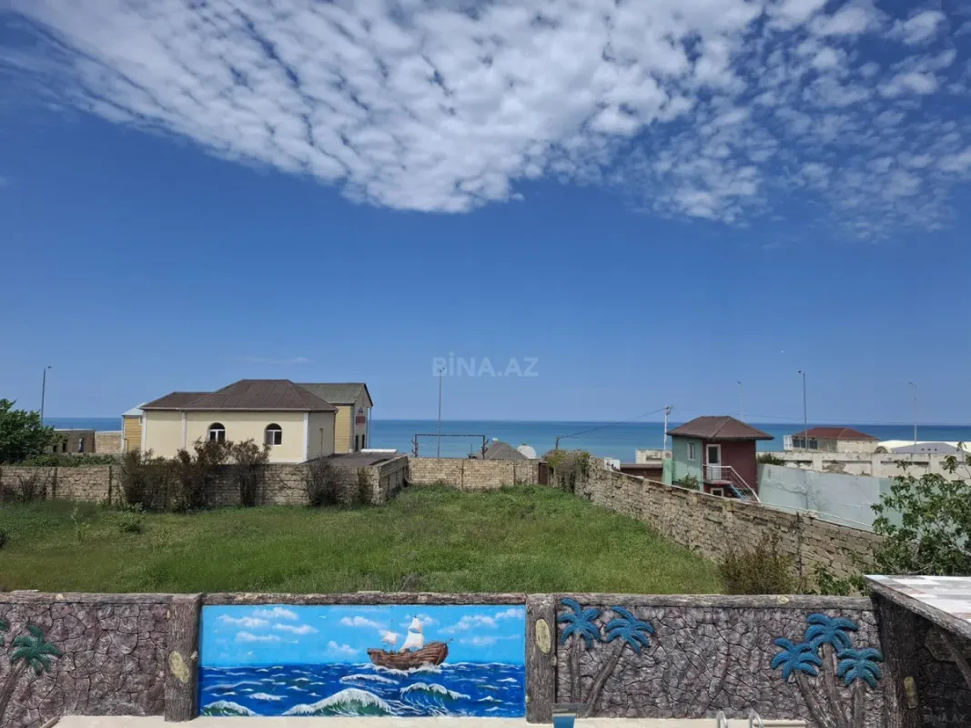 Satılır 7 otaqlı həyət evi 260 m²