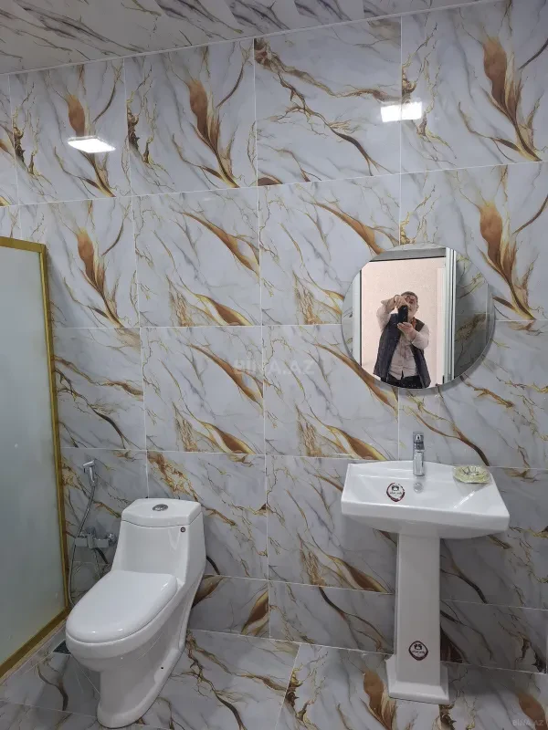 Satılır 7 otaqlı həyət evi 260 m²