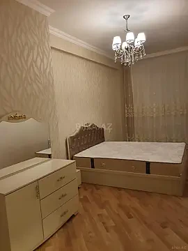 Kirayə verilir 3 otaqlı mənzil 126 m²
