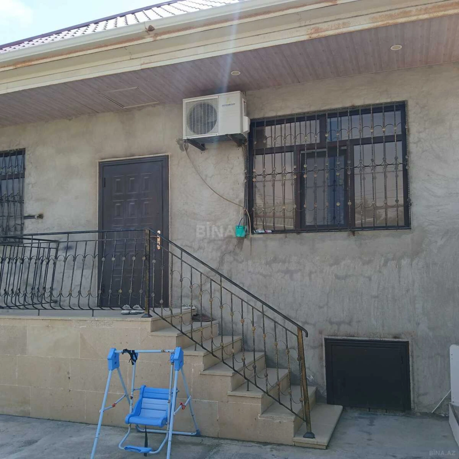 Satılır 3 otaqlı həyət evi 100 m²