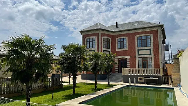 Kirayə verilir 7 otaqlı həyət evi 350 m² — Bakı, Mərdəkan 7 otaq 350.00 m²