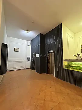 Satılır 8 otaqlı mənzil 550 m² — Bakı 8 otaq 550.00 m²