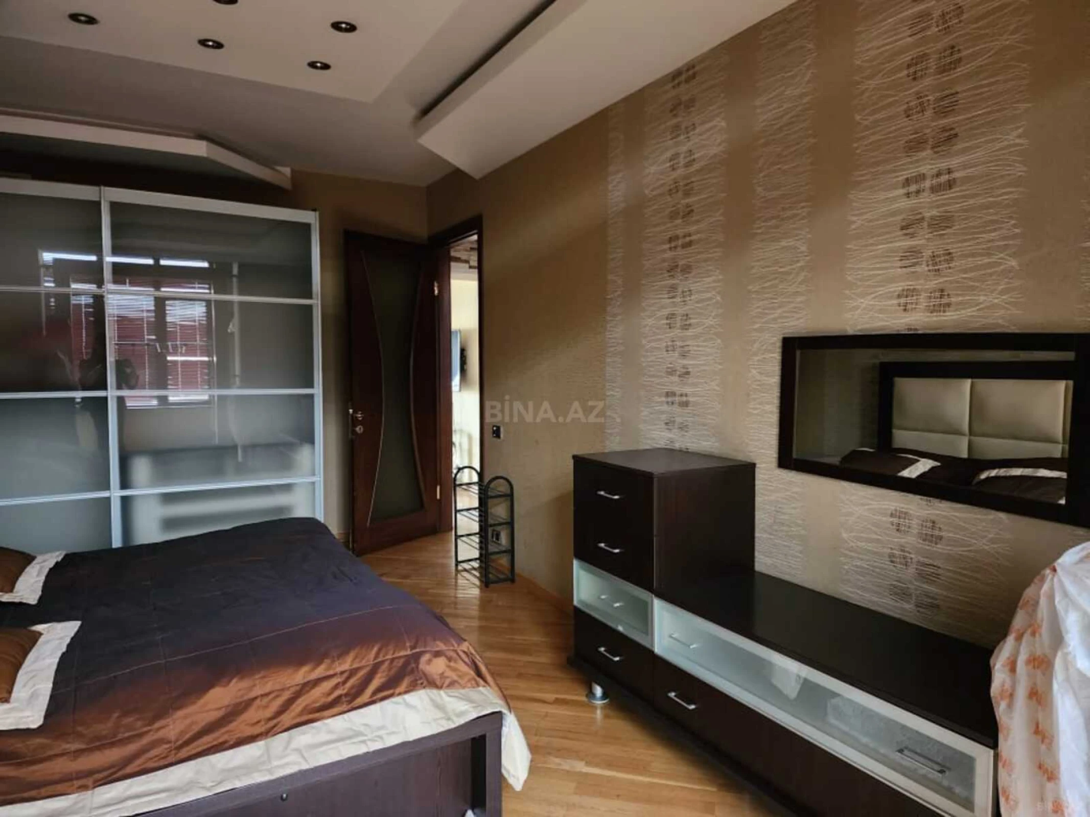 Kirayə verilir 3 otaqlı mənzil 65 m²