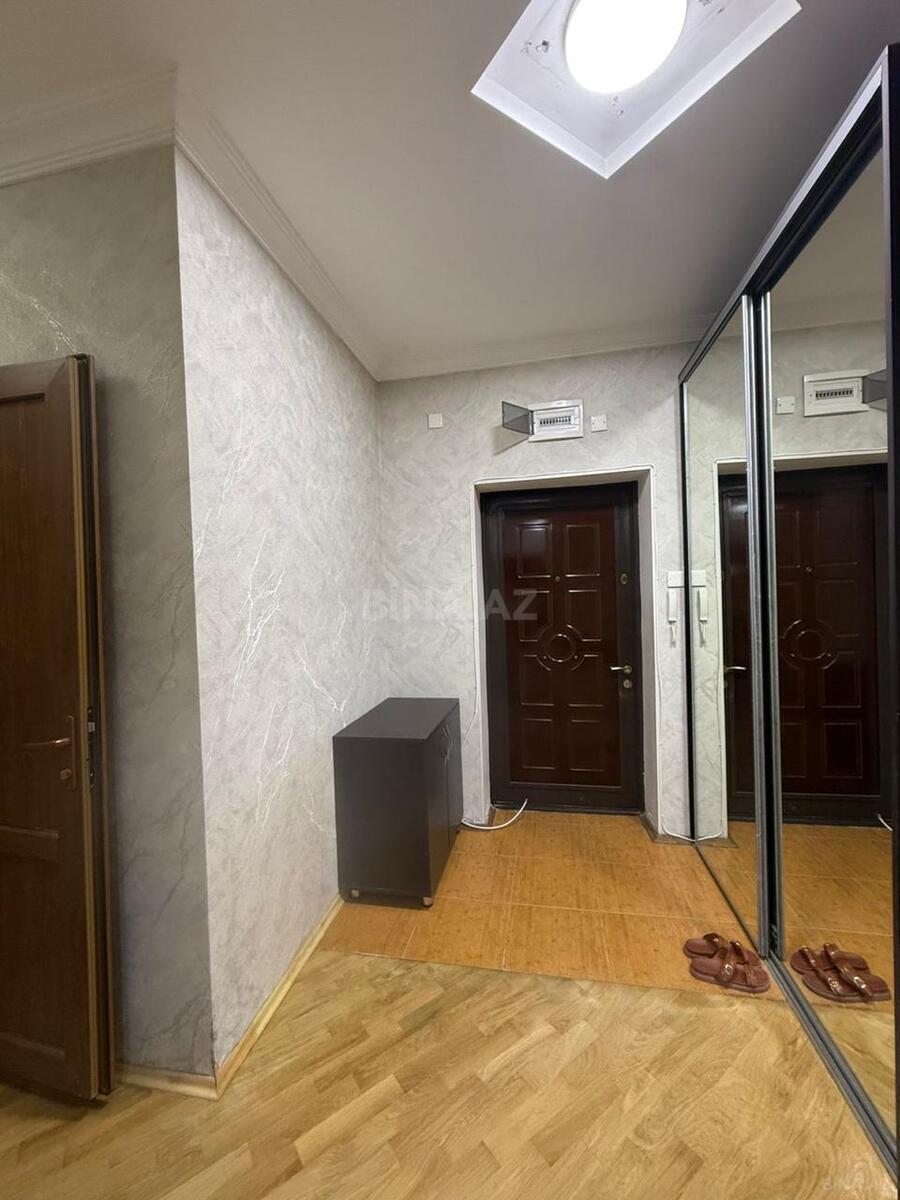 Kirayə verilir 3 otaqlı mənzil 104 m² — Bakı, İnşaatçılar 3 otaq 104.00 m²