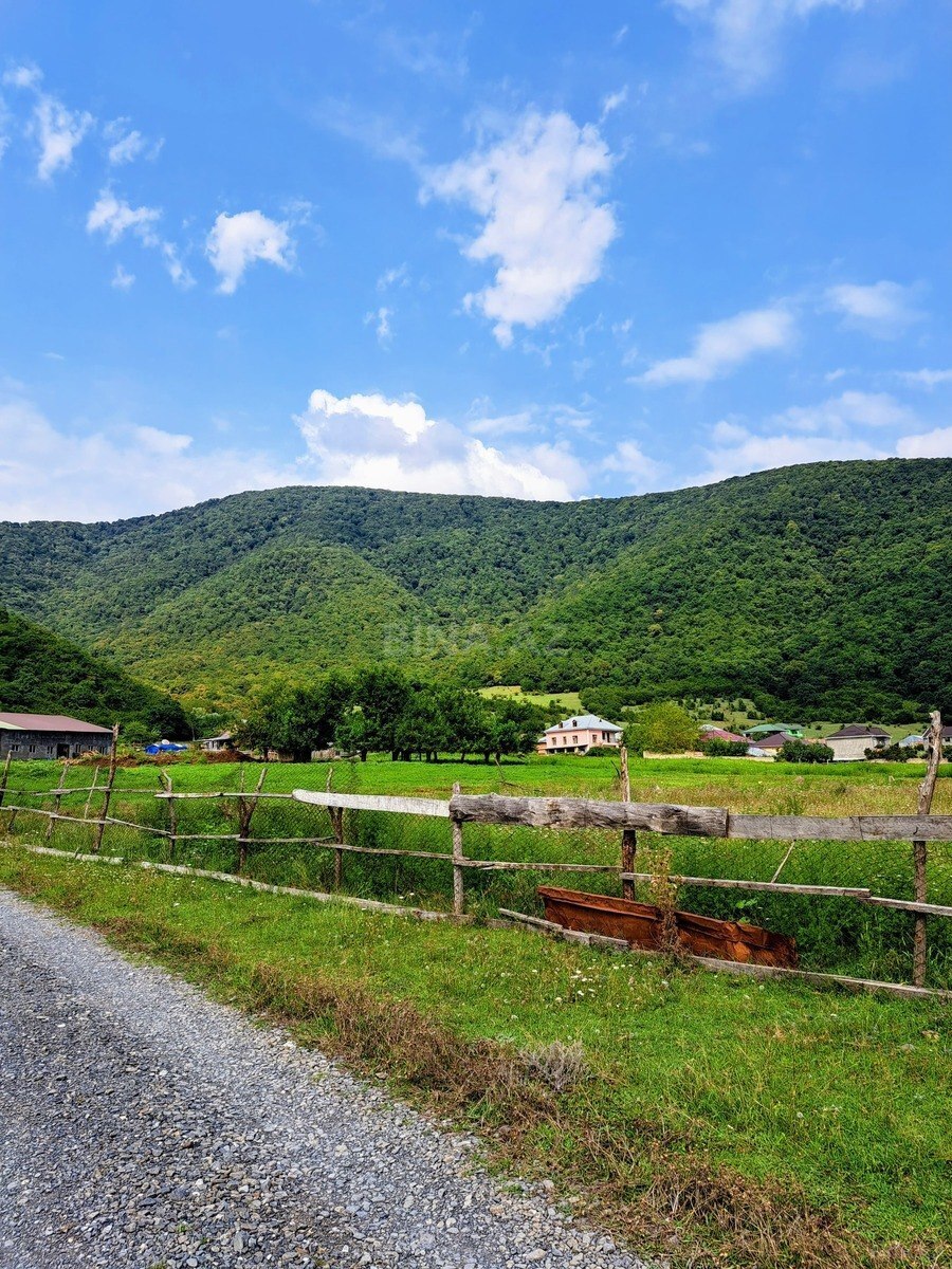 Satılır torpaq sahəsi 16 m² — Qax 16.00 m²
