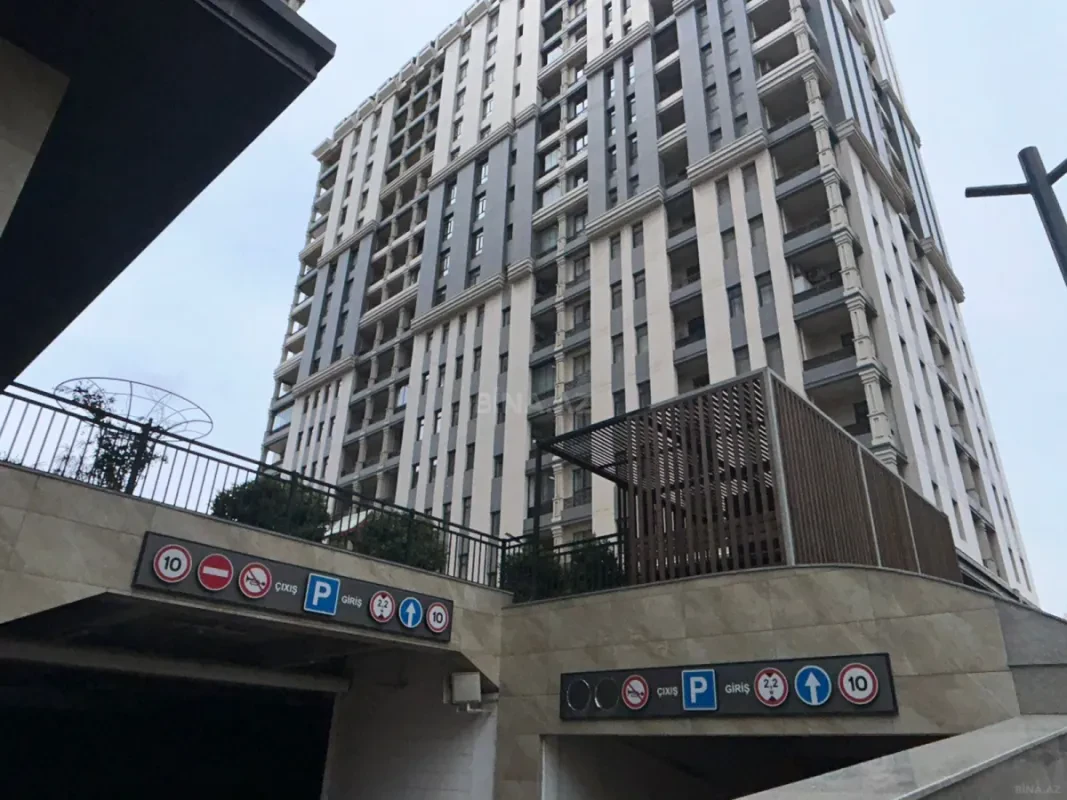 Satılır 3 otaqlı mənzil 114.2 m²