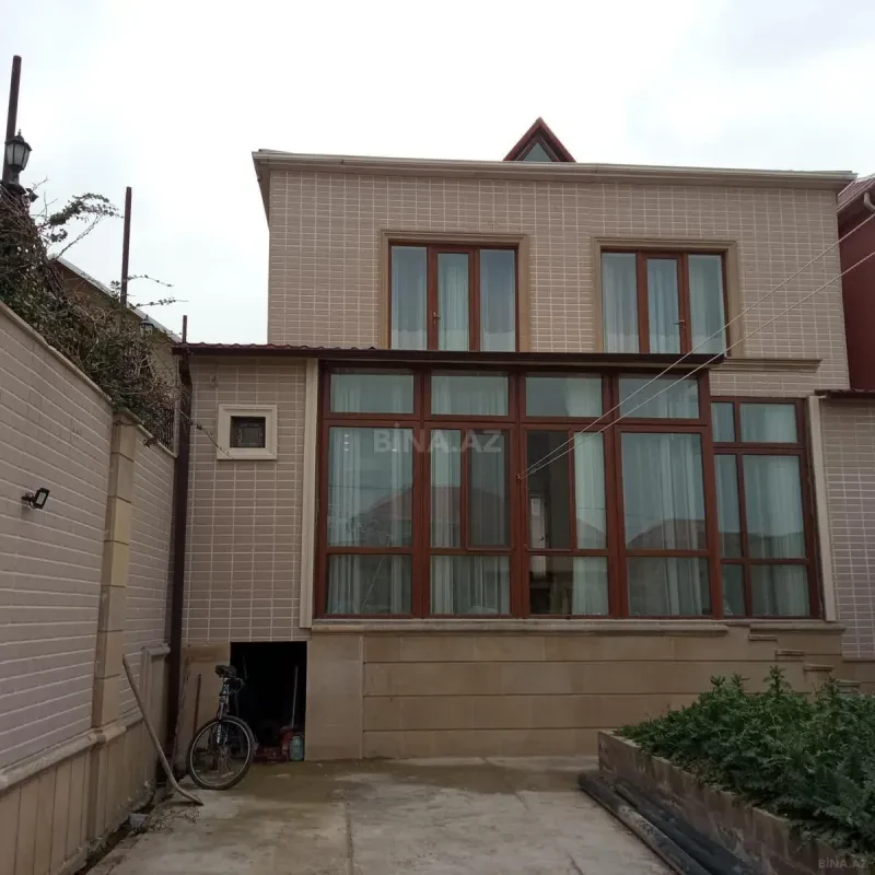 Satılır 5 otaqlı həyət evi 150 m²