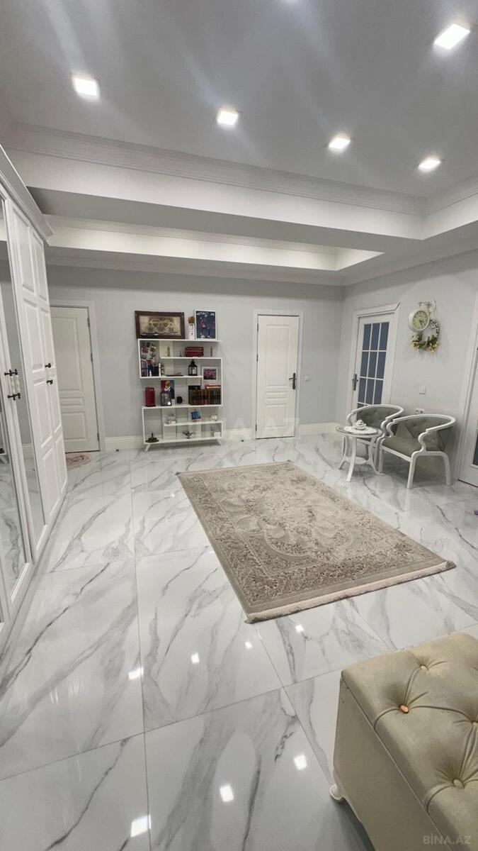 Satılır 3 otaqlı mənzil 165 m² — Bakı 3 otaq 165.00 m²