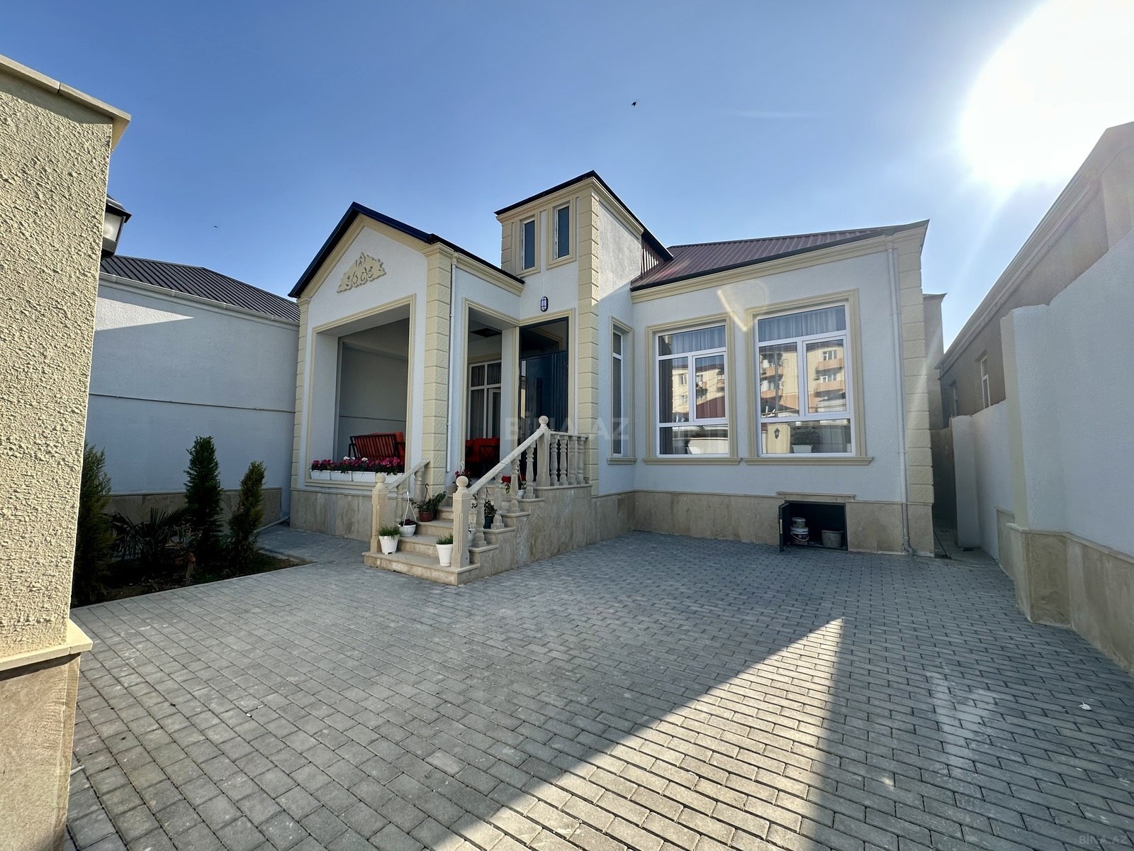 Satılır 4 otaqlı həyət evi 130 m² — Bakı 4 otaq 130.00 m²