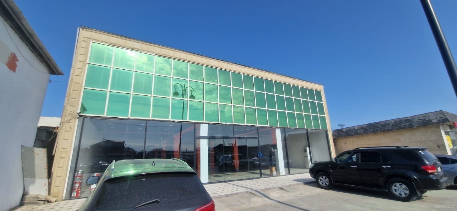Kirayə verilir obyekt 1400 m² — Bakı, Binəqədi 1400.00 m²