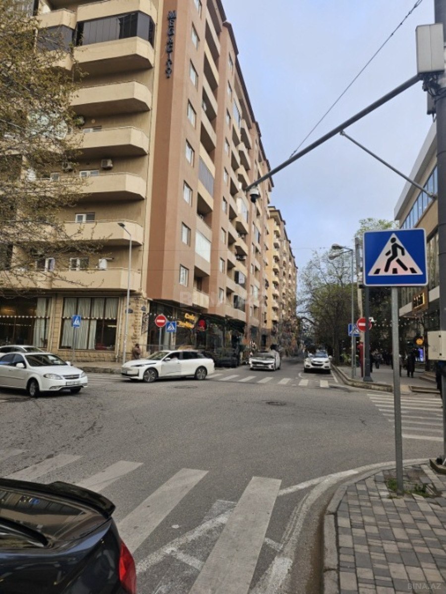 Satılır 3 otaqlı mənzil 100 m² — Bakı 3 otaq 100.00 m²