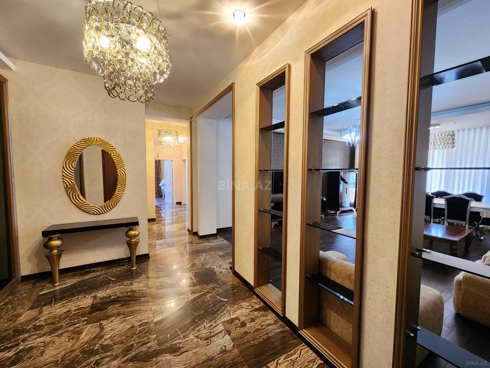 Kirayə verilir 3 otaqlı mənzil 160 m² — Bakı, Nizami 3 otaq 160.00 m²