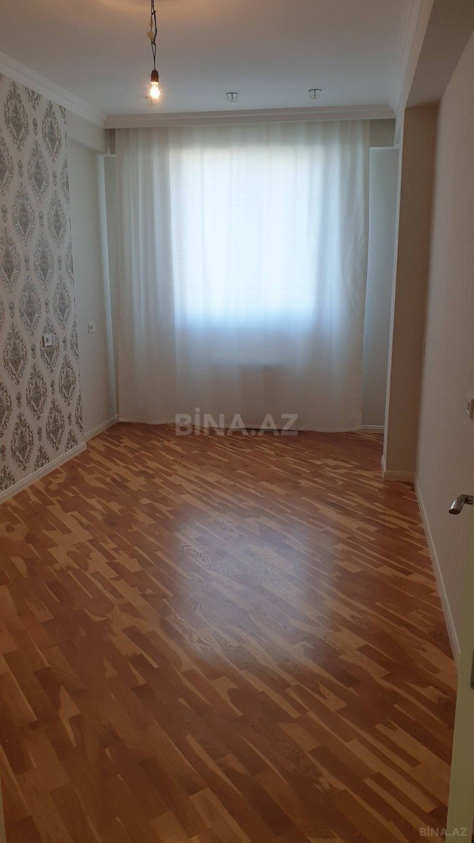 Satılır 2 otaqlı mənzil 70 m² — Bakı, İnşaatçılar 2 otaq 70.00 m²