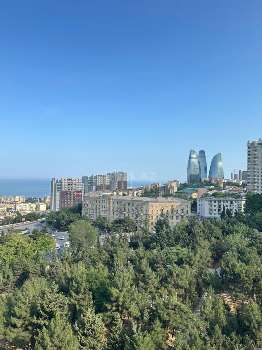 Kirayə verilir 3 otaqlı mənzil 118 m² — Bakı 3 otaq 118.00 m²