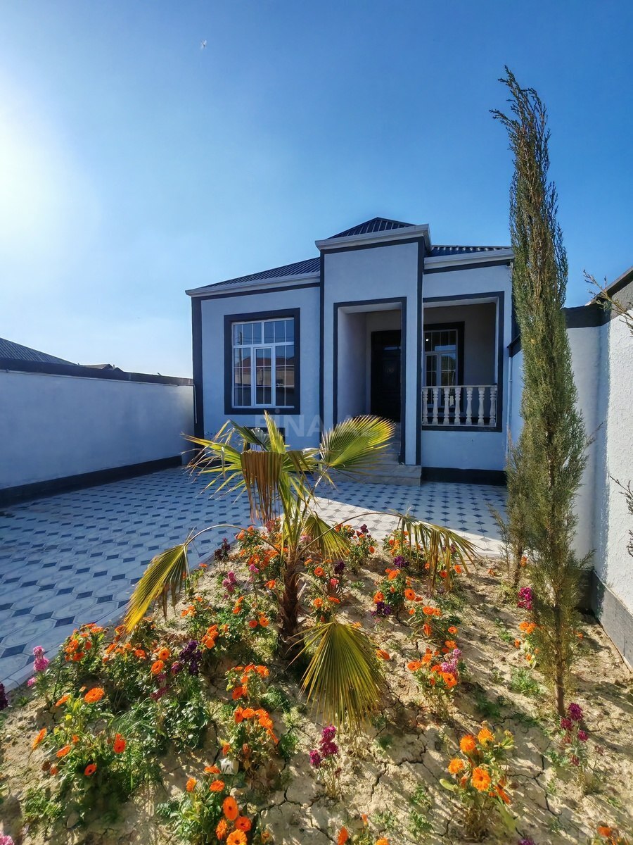 Satılır 3 otaqlı həyət evi 105 m² — Bakı 3 otaq 105.00 m²