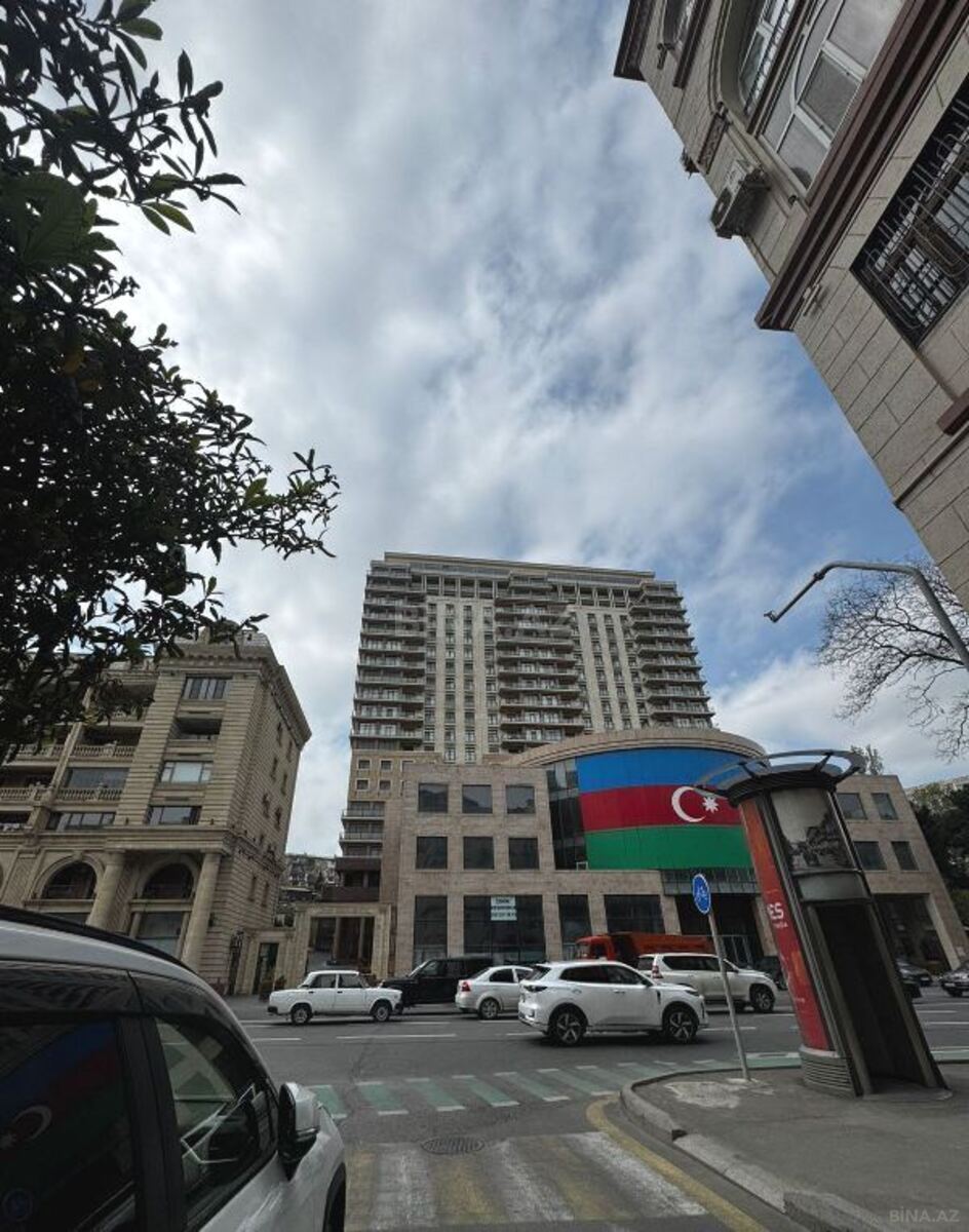 Satılır 3 otaqlı mənzil 166 m² — Bakı, Nizami 3 otaq 166.00 m²