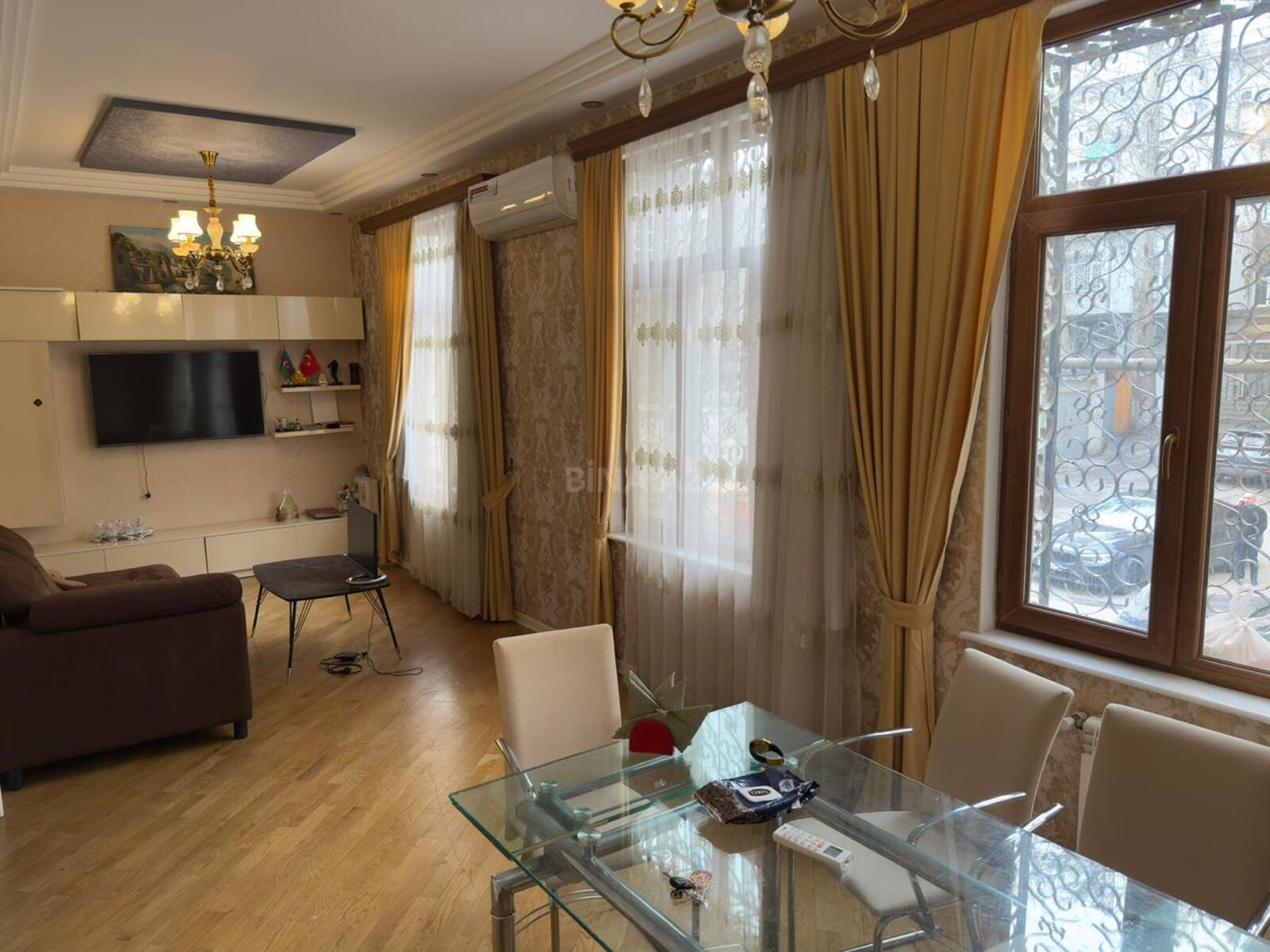 Satılır 3 otaqlı mənzil 80 m² — Bakı 3 otaq 80.00 m²