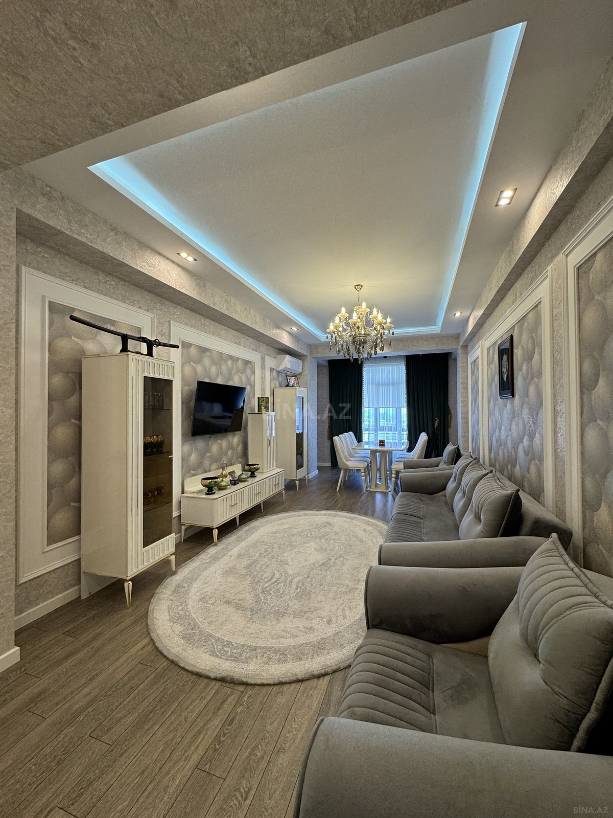 Satılır 3 otaqlı mənzil 136 m² — Bakı, 8-ci mikrorayon 3 otaq 136.00 m²