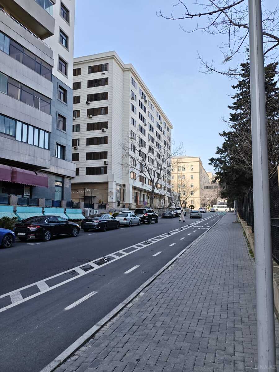 Kirayə verilir 3 otaqlı mənzil 80 m² — Bakı 3 otaq 80.00 m²