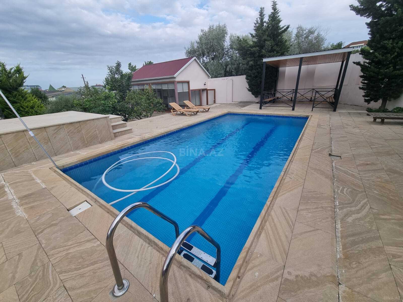Kirayə verilir 5 otaqlı həyət evi 250 m² — Bakı, Novxanı 5 otaq 250.00 m²