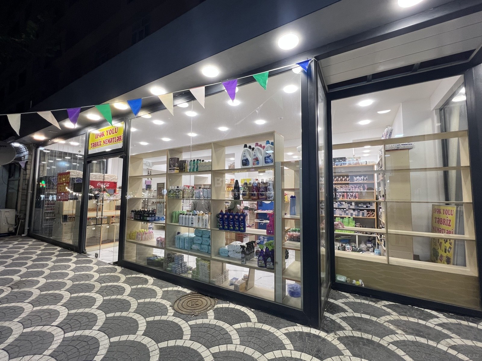 Kirayə verilir obyekt 100 m² — Bakı, Əhmədli 100.00 m²