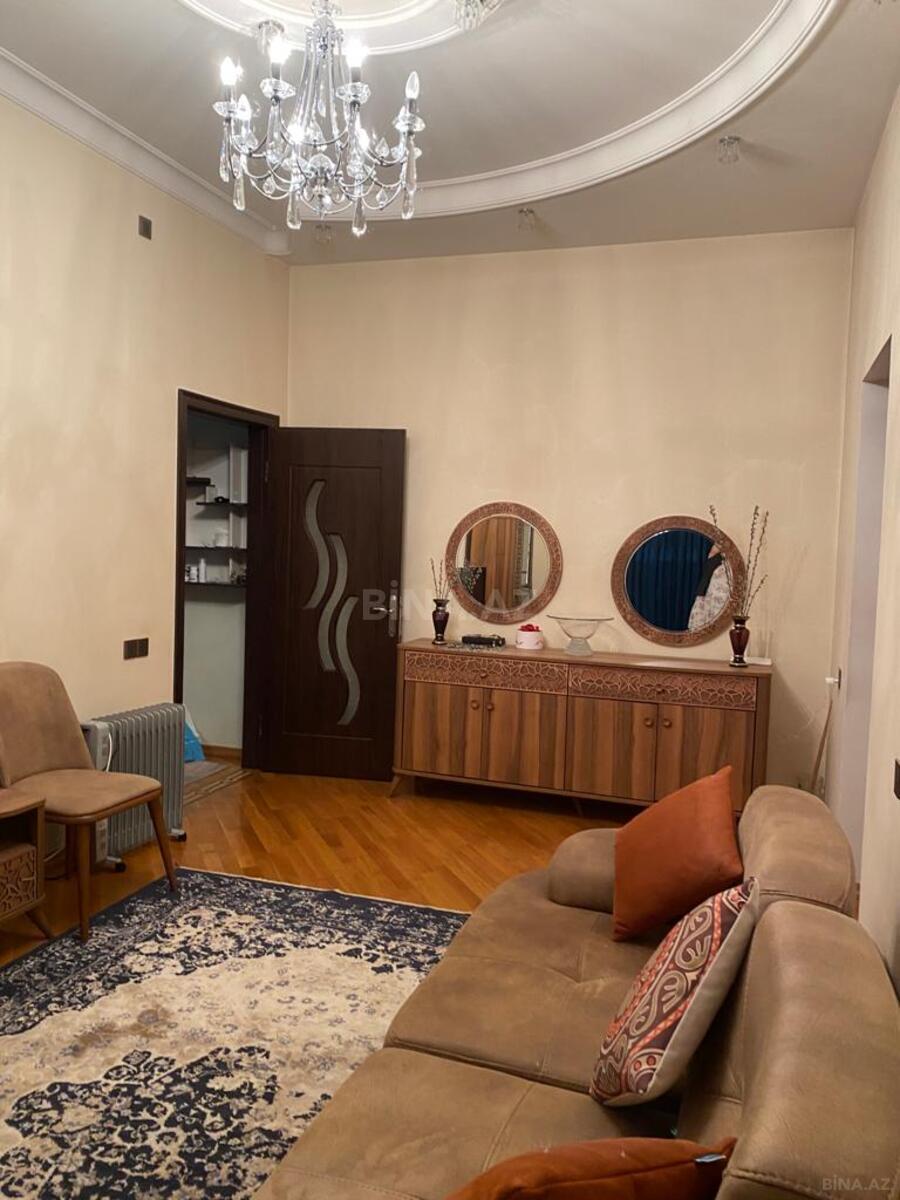 Satılır 2 otaqlı mənzil 60 m² — Bakı, Bakıxanov 2 otaq 60.00 m²