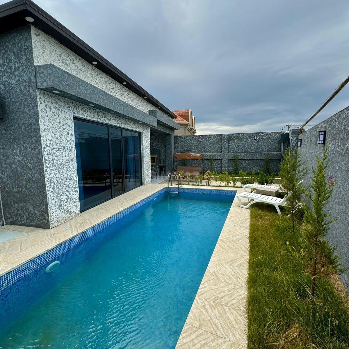 Kirayə verilir 4 otaqlı həyət evi 250 m² — Bakı, Mərdəkan 4 otaq 250.00 m²