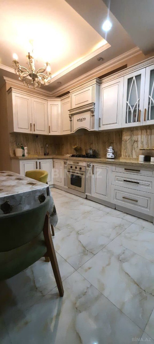 Satılır 3 otaqlı mənzil 100 m² — Bakı, Bakıxanov 3 otaq 100.00 m²