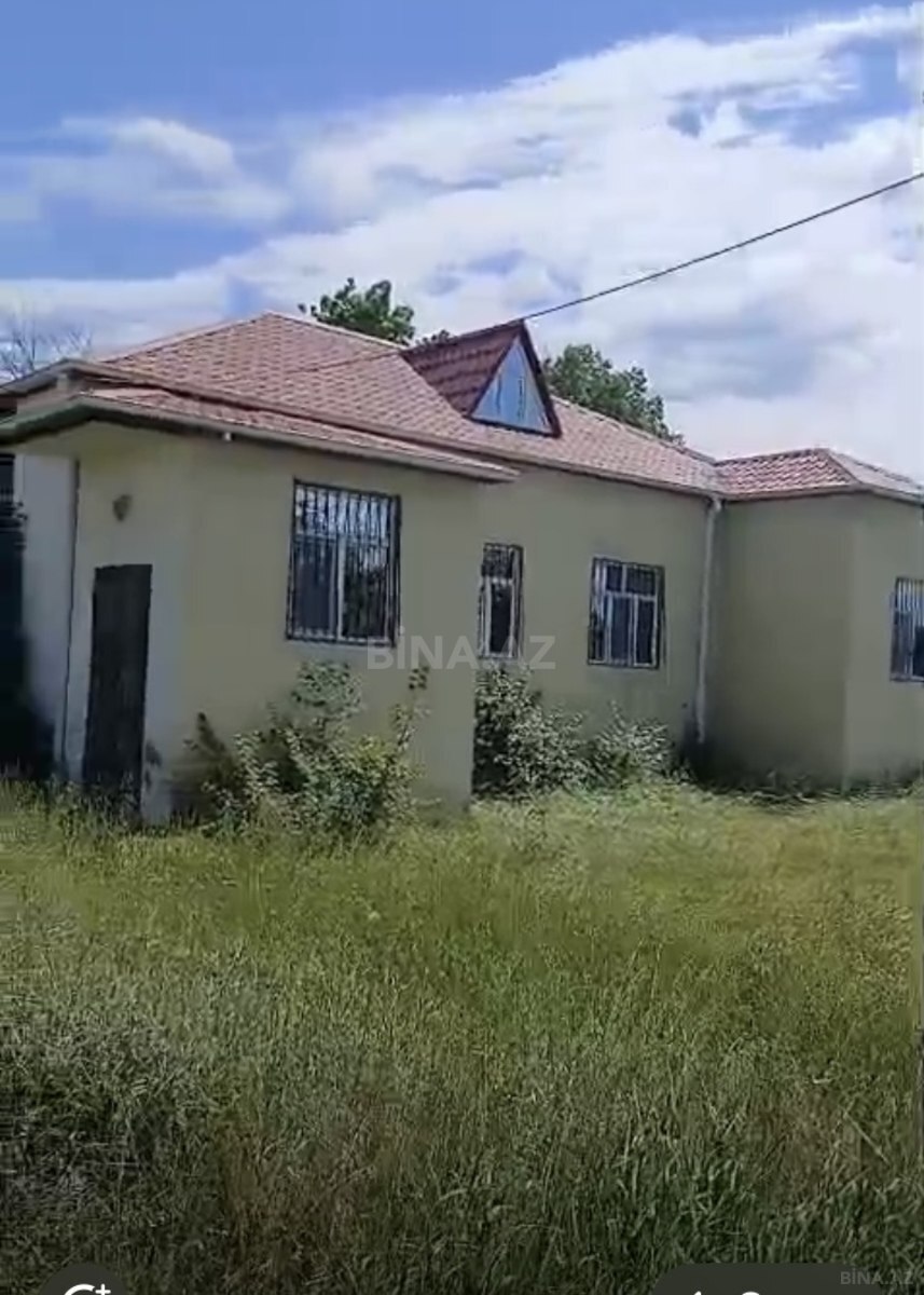 Satılır 4 otaqlı həyət evi 130 m² — Quba 4 otaq 130.00 m²