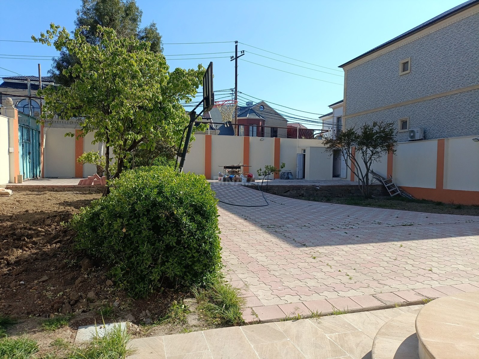 Kirayə verilir 6 otaqlı həyət evi 250 m² — Bakı, Badamdar 6 otaq 250.00 m²