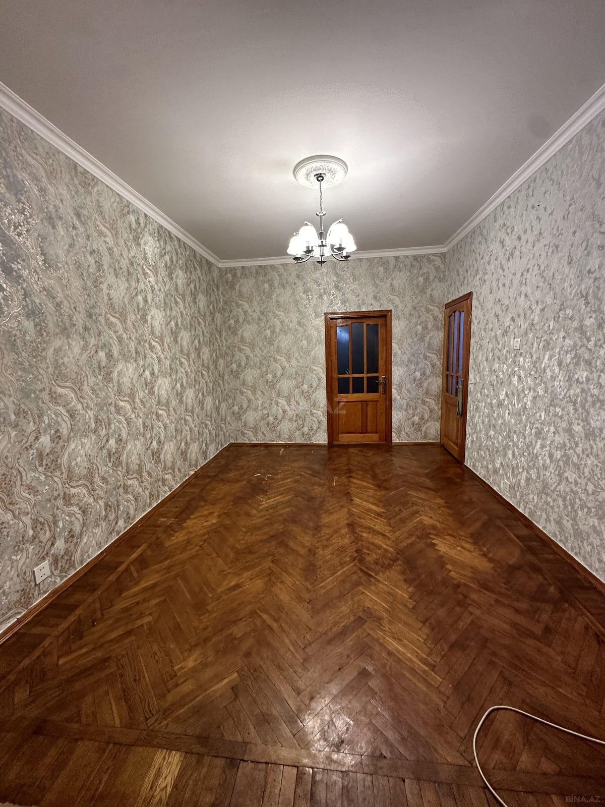 Satılır 3 otaqlı mənzil 60 m² — Bakı, Memar Əcəmi yanı 3 otaq 60.00 m²